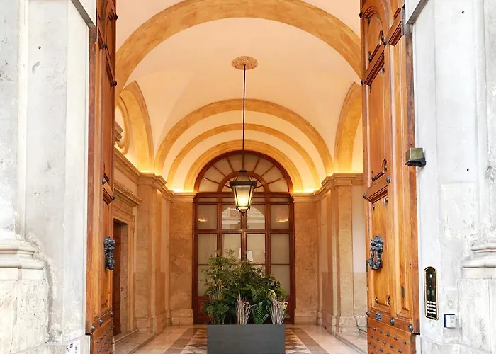 Casa Terrazza Colosseo Apartment *